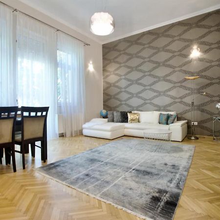 Premium Apartment By Hi5 - Lendvay Palace Budapest Bagian luar foto